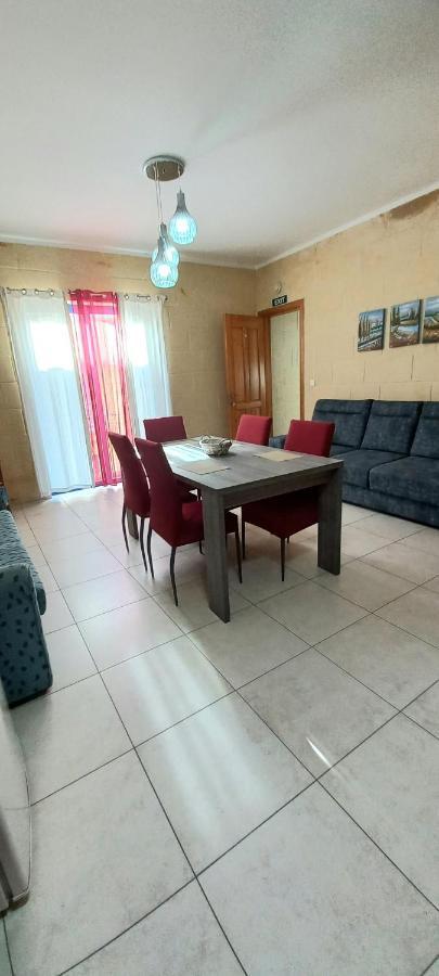 Apartment With Pool Gozo กฮาจ์นซีเลม ภายนอก รูปภาพ