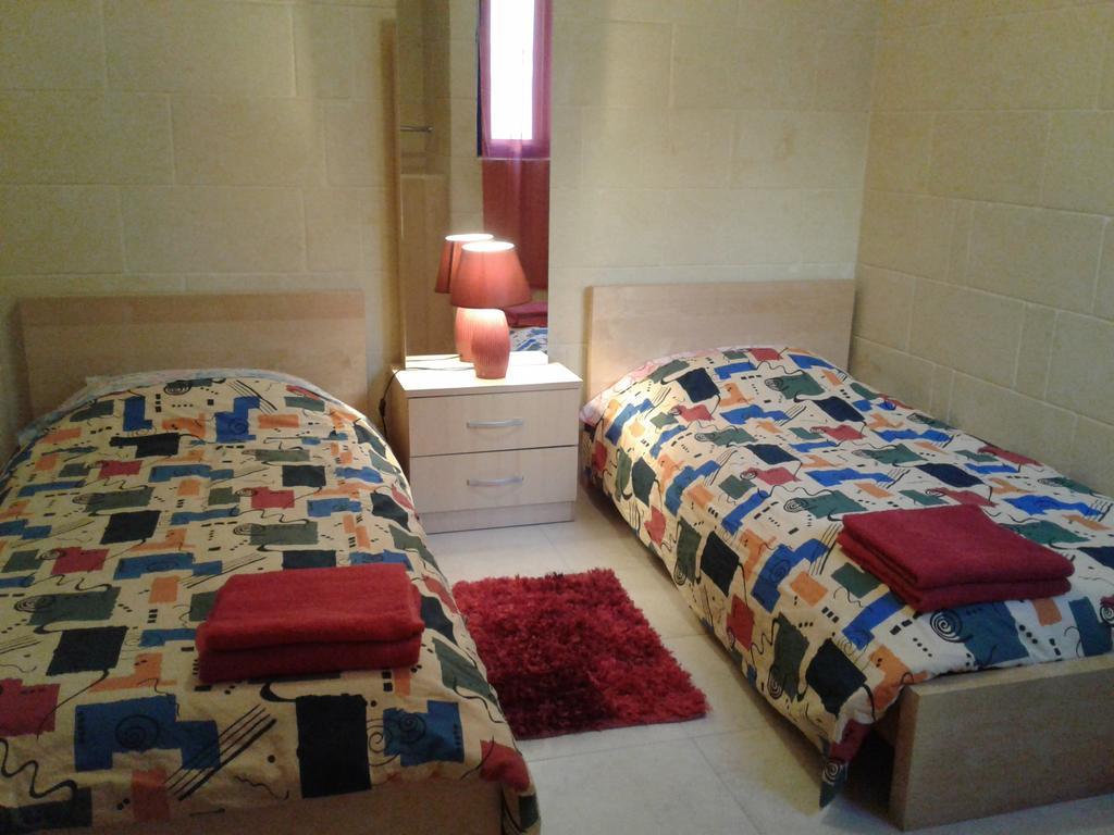Apartment With Pool Gozo กฮาจ์นซีเลม ภายนอก รูปภาพ